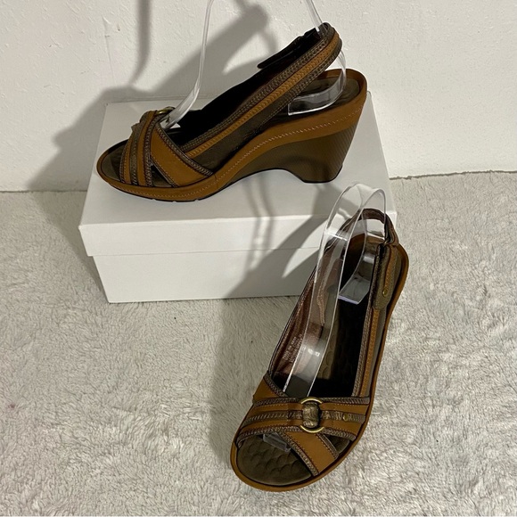 Privo by Clarks Brown Leather Slingback Wedge  Sandals Women’s Size 6 - Picture 1 of 10